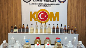 Samsun&rsquo;da ka&ccedil;ak alkol operasyonu: 90 litre sahte i&ccedil;ki ve etil alkol ele ge&ccedil;irildi