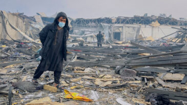 Savaşta korkun&ccedil; iddia: Hastane vuruldu, 400 kişi &ouml;ld&uuml;