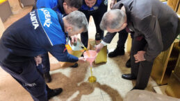 Sofralara gelecekti, i&ccedil;inden kimyasal &ccedil;ıktı