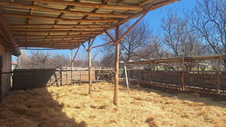 Sosyal Medyada G&ouml;r&uuml;nt&uuml;leri Tepki &Ccedil;eken &Ccedil;iftlikte Denetleme