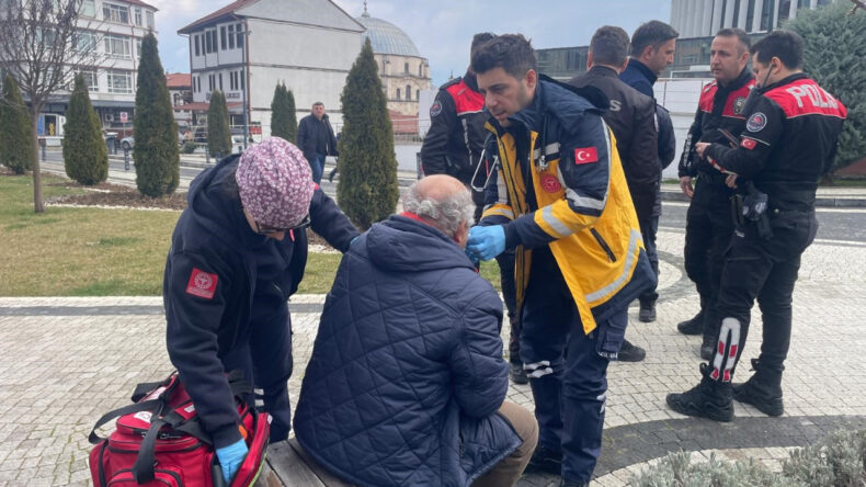 S&ouml;zl&uuml; taciz iddiasıyla darbedildi