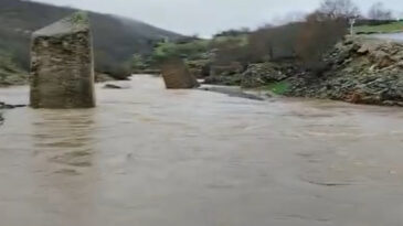 Tedbir uyarısı: Sağanak dereleri taşırdı