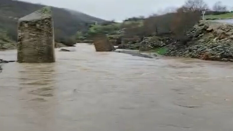 Tedbir uyarısı: Sağanak dereleri taşırdı