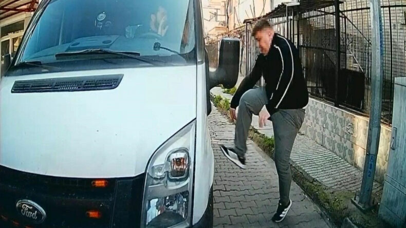 Trafikte tartıştığı kişinin kamyonetinin camını yumruklayan saldırgana 240 bin lira ceza