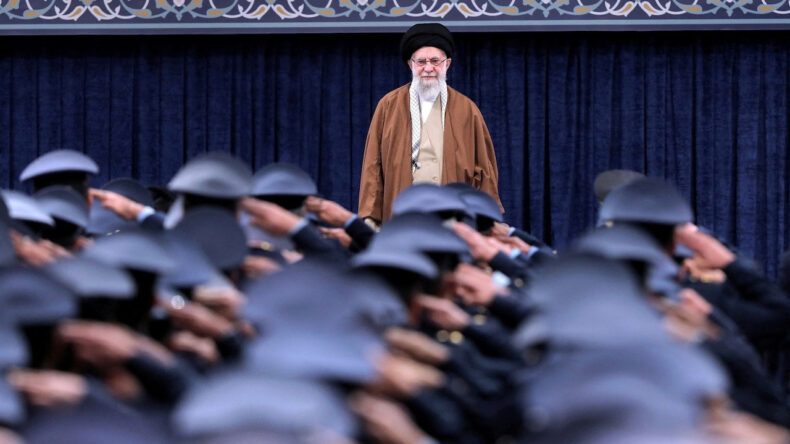 Trump: Hamaney'in Yerine Geçecek İsim…