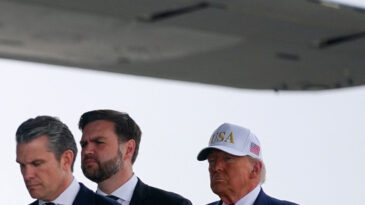 Trump susmuyor, Vance&rsquo;ın sessizliği dikkat &ccedil;ekiyor