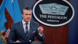 Trump'ın Bakanı Medyaya Sert &Ccedil;ıktı: Trump Saplantısı Sendromu DNA'ya İşlemiş!