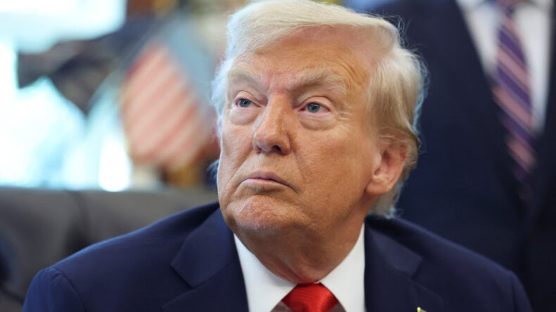 Trump'ı &ccedil;ileden &ccedil;ıkartacak yuan iddiası