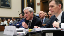 Trump'ı soruşturan &uuml;st d&uuml;zey isim &ouml;ld&uuml;: Skandal a&ccedil;ıklama