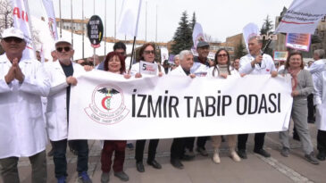 TTB'nin 'Beyaz Y&uuml;r&uuml;y&uuml;ş'&uuml; 14 Mart Tıp Bayramı'nda son buldu