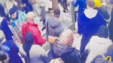 Turistin dalgınlığını fırsata &ccedil;evirdiler: Yankesici kadınlar su&ccedil;&uuml;st&uuml; yakalandı