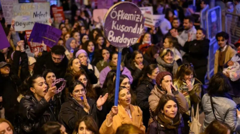 T&Uuml;İK: Kadınlar en &ccedil;ok psikolojik şiddete maruz kaldı