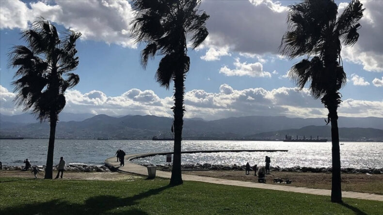 T&uuml;rkiye şubatta adeta baharı yaşadı: 56 yılın en sıcak 3&rsquo;&uuml;nc&uuml; şubat ayı