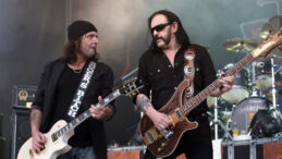 &Uuml;nl&uuml; rock yıldızı yaşamını yitirdi