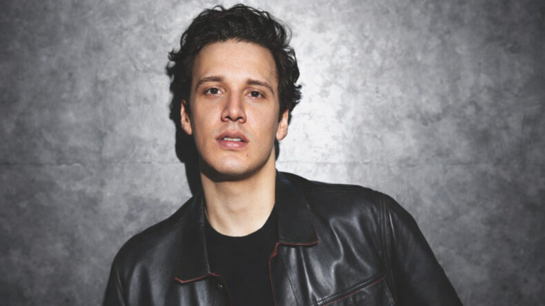 &Uuml;nl&uuml; şarkıcı Edis'in uyuşturucu testi sonucu belli oldu