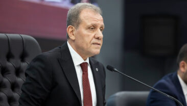 Vahap Se&ccedil;er'den 'at eti' a&ccedil;ıklaması