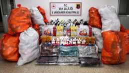 Van'da ele ge&ccedil;irildi, hepsi ka&ccedil;ak! Değeri 10 milyon TL