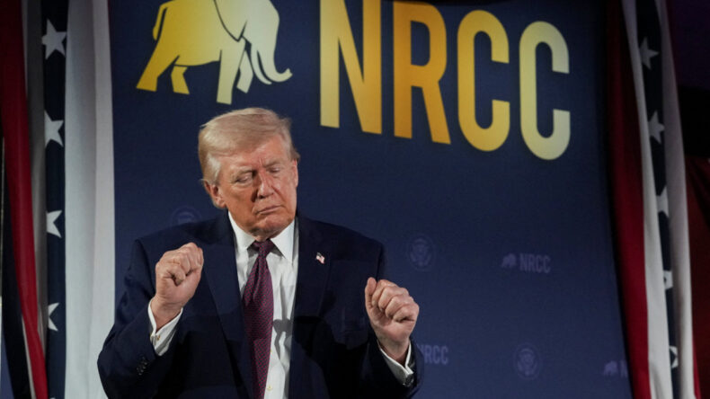 WSJ: Trump savaştan sıkıldı, yakın &ccedil;evresine isyan etti