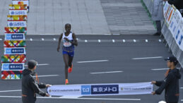 Yeni devşirmemiz Kosgei, bu &ccedil;ağrıyı Tokyo&rsquo;da yaptı: 'Kenyalılar T&uuml;rkiye&rsquo;ye gelsin!'