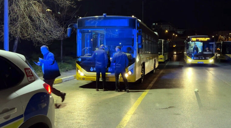 Yolcular şikayet etti, şof&ouml;r g&ouml;zaltına alındı