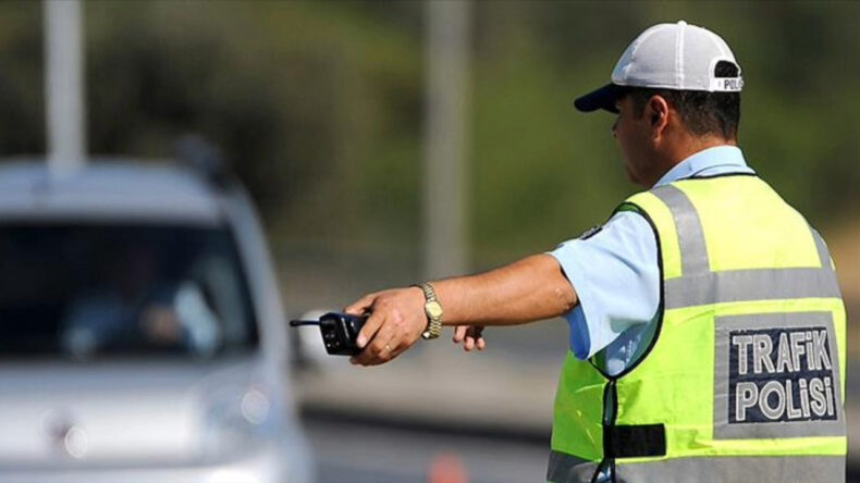 'Dur' ihtarına uymadı, 245 bin lira ceza kesildi