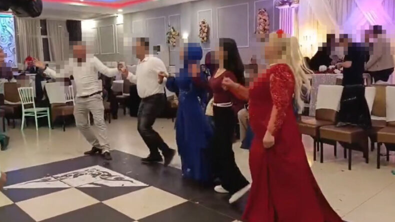 'Kocam takılarımı &ccedil;alıp sevgilisine d&uuml;ğ&uuml;n yaptı'