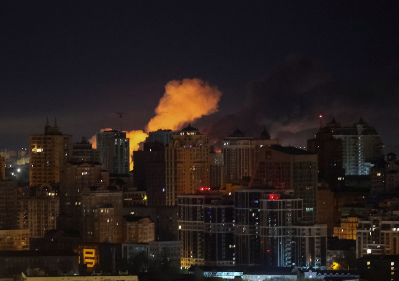 Kiev'de yangın sonrası hasar