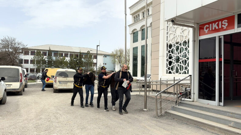 2,1 Milyonluk Vurgun Yapan Sahte Polisler Yakalandı