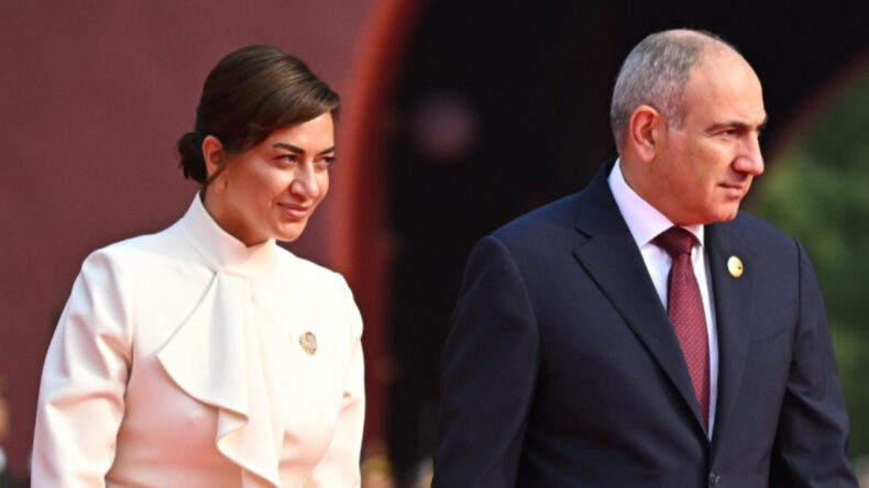 30 Yıllık Aşkı Terk Etmişti: Paşinyan'ın Ayrılık Acısı Bitti