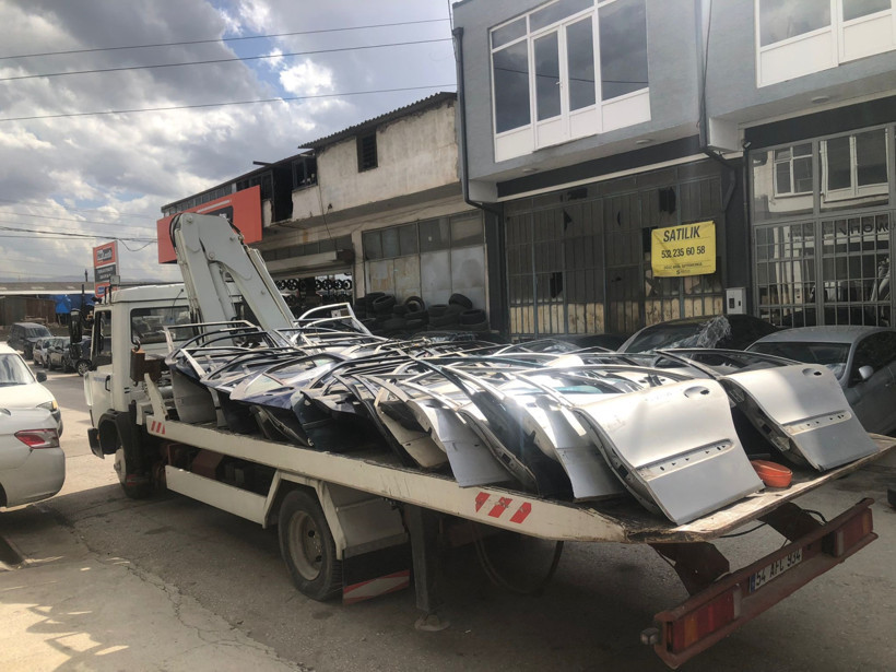 Sakarya kaçak oto parça operasyonu