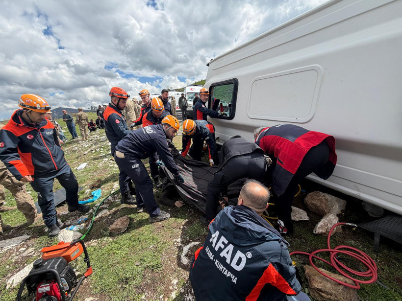 Yolcu otobüsü kaza anı