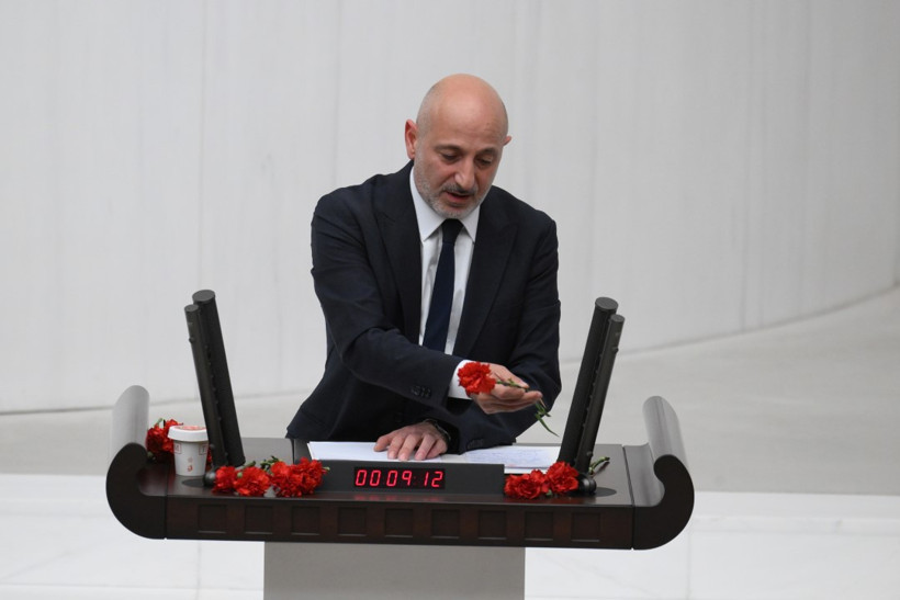 Okul saldırıları komisyonu toplantısı