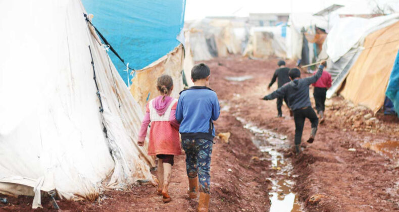 7 milyon &ccedil;ocuk yatağa a&ccedil; giriyor