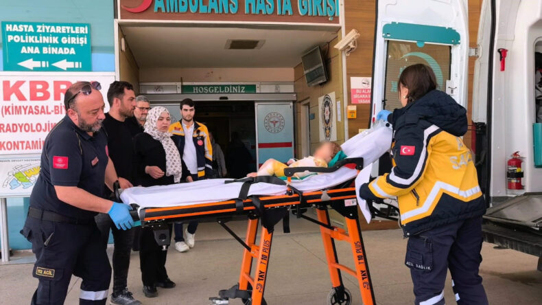 9 Aylık Bebeğin &Uuml;zerine Kaynar Su D&ouml;k&uuml;ld&uuml;