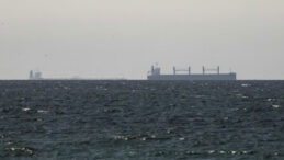 ABD'nin H&uuml;rm&uuml;z Ablukası: &Ccedil;in Tankeri Geri D&ouml;nd&uuml;