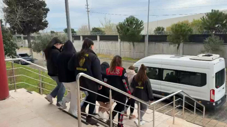 Akhisar'da Masaj Salonlarına Operasyon: 3 Kişi Tutuklandı