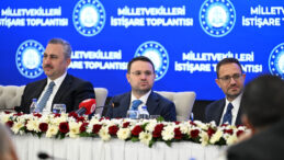 Akın G&uuml;rlek duyurdu: Yasa dışı bahis oynamak da su&ccedil; sayılacak