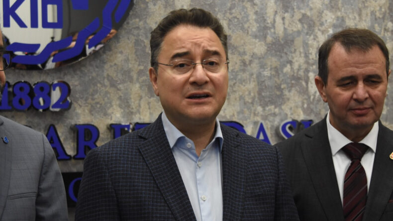 Ali Babacan: T&uuml;rkiye bir&ccedil;ok &uuml;r&uuml;nde ithalata bağımlı hale geldi