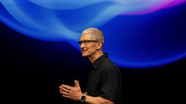 Apple CEO&rsquo;su Tim Cook g&ouml;revini bırakıyor