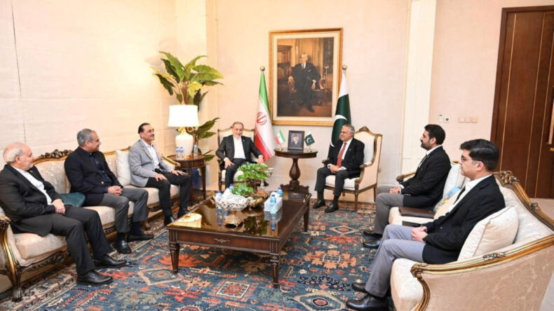 Ateşkes belirsizliği s&uuml;rerken Pakistan'da kritik g&ouml;r&uuml;şme