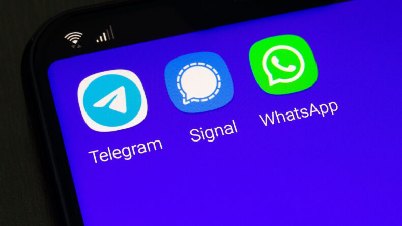 Avrupa'da H&uuml;k&uuml;metler WhatsApp'a Sırt &Ccedil;evirmeye Başladı