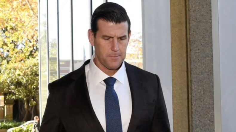 Avustralya'nın 'milli kahramanı' savaş suçundan gözaltına alındı