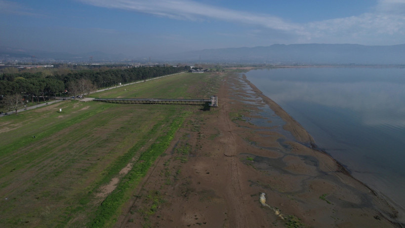 İznik Gölü'ndeki Su Çekilmesi