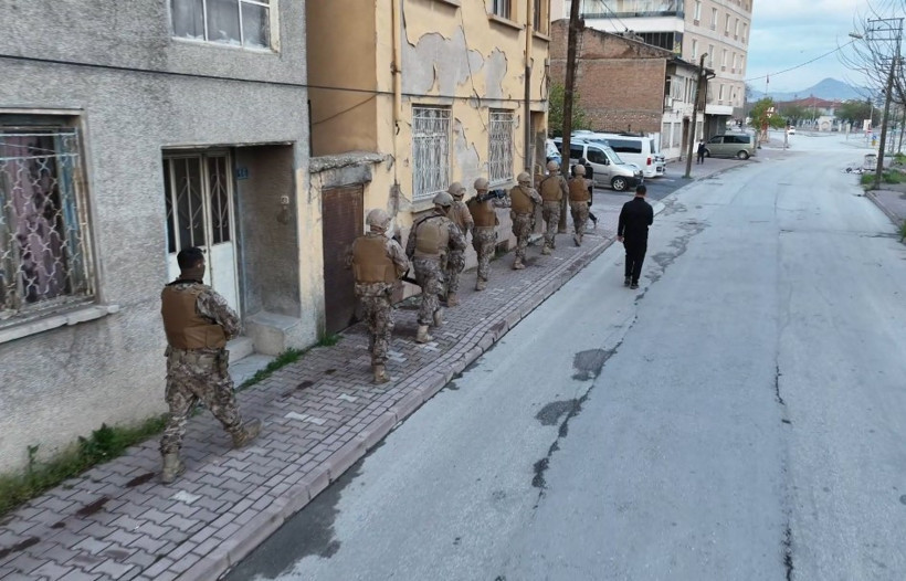 Tefecilik operasyonu görseli