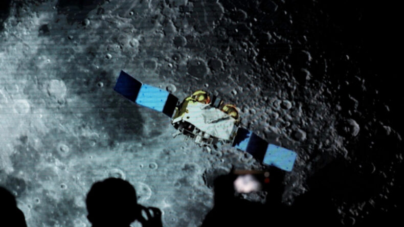 Ay yarışı kızıştı: Yılın ikinci yarısında g&ouml;nderecekler