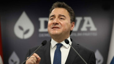 Babacan: T&uuml;rkiye'de bir şey değişecek, sonra her şey değişecek