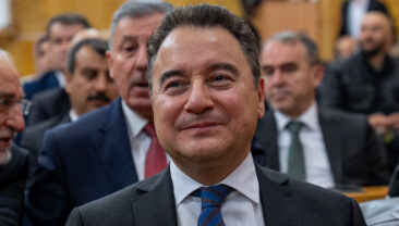 Babacan&rsquo;dan AKP ile iş birliği iddialarına yanıt