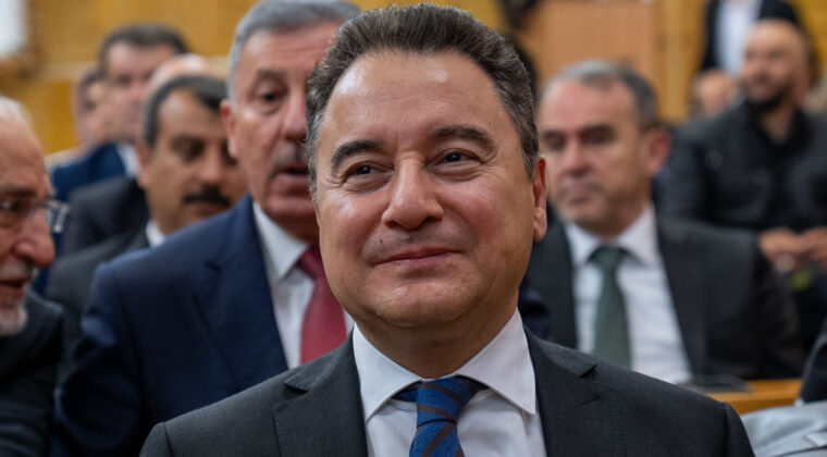 Babacan&rsquo;dan AKP ile iş birliği iddialarına yanıt