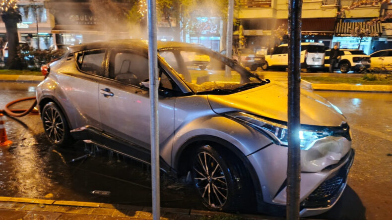 Babasıyla Tartışan Gen&ccedil;, Park Halindeki Aracını Yaktı