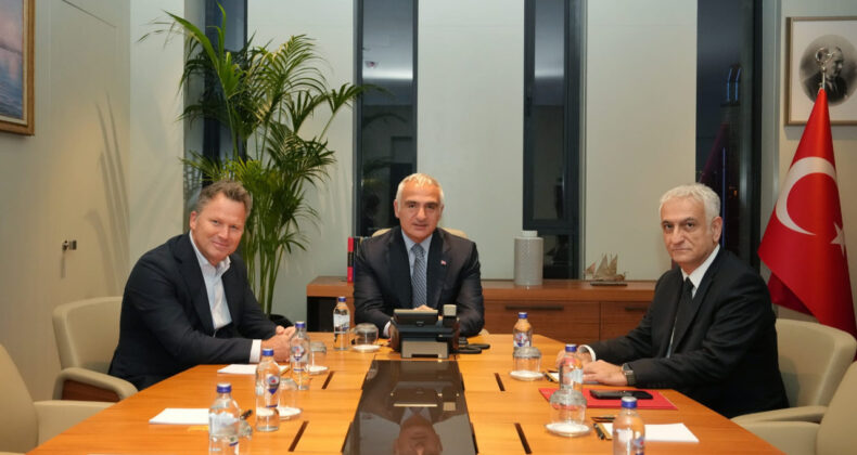 Bakan Ersoy Avrupalı tur operat&ouml;rleriyle g&ouml;r&uuml;şt&uuml;